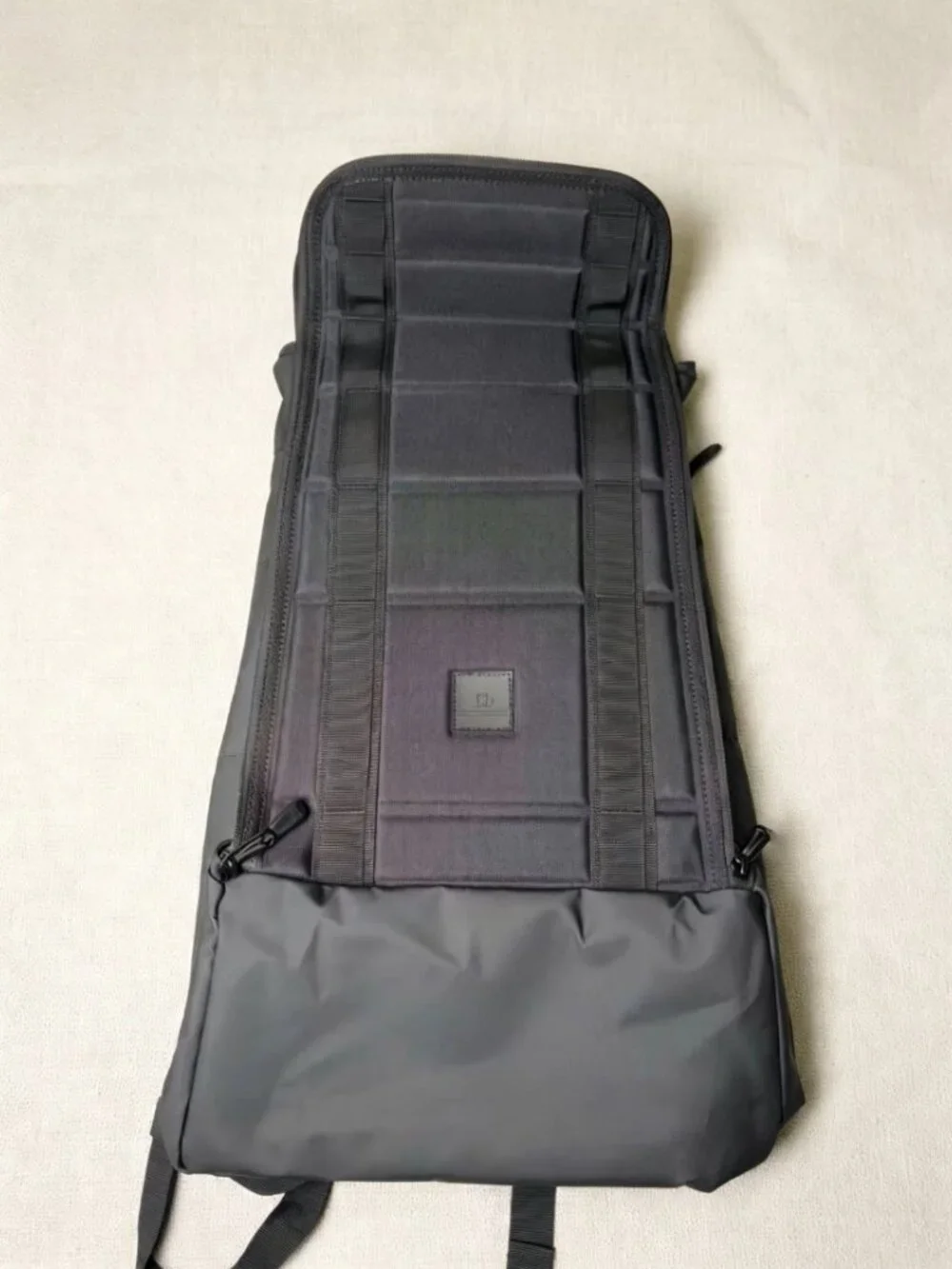 Db Journey The Hugger Black Backpack 30L